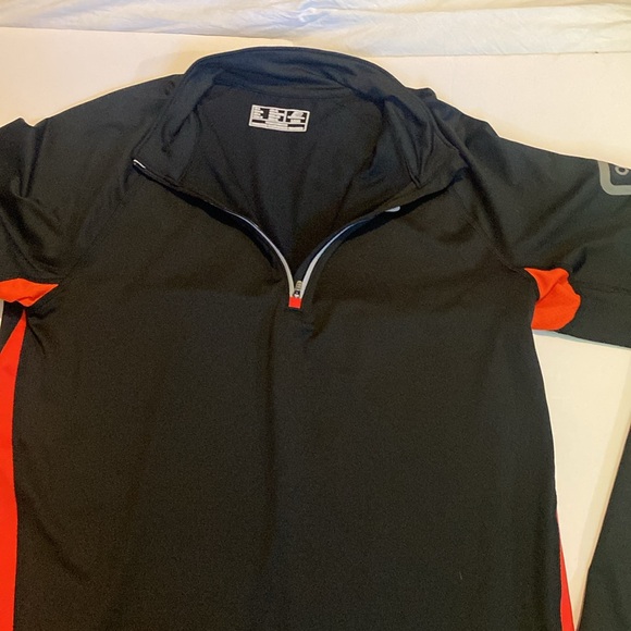 Men’s New Balance lightning dry black & red 1/4 zip reflective running shirt - Picture 2 of 8